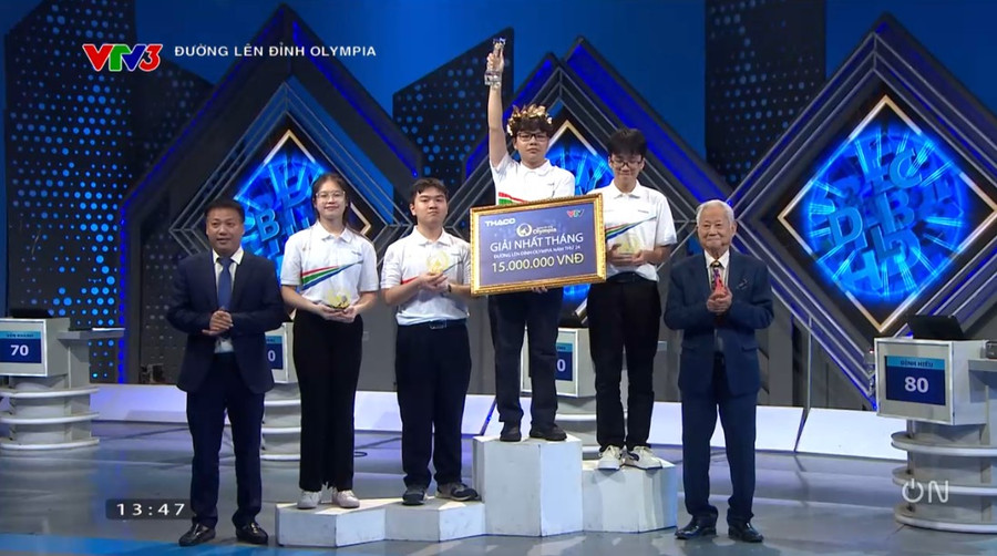 Tuấn Minh xuất sắc giành vòng nguyệt quế.