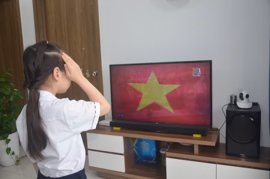 Mang sách đến cho học sinh vùng dịch: Cơ sở giáo dục phối hợp với đơn vị phát hành