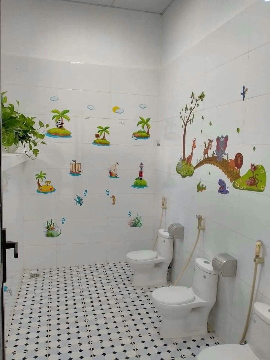 Nhà vệ sinh trường Mầm Non Song Khê thành phố Bắc Giang. Nhà vệ sinh trường Mầm Non Song Khê thành phố Bắc Giang.