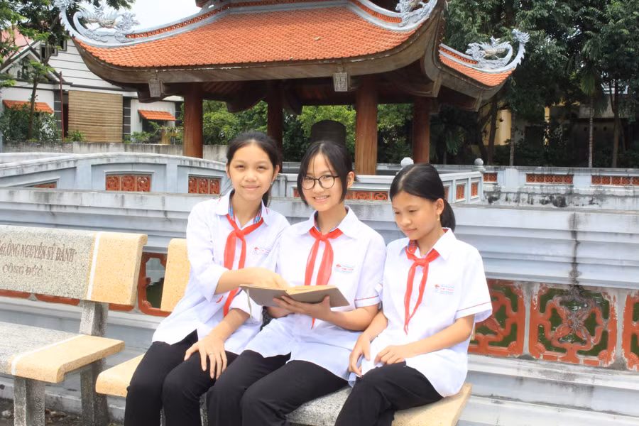 Học sinh dòng họ Nguyễn - Kim Đôi quyết tâm học giỏi noi gương hiếu học các bậc ông cha.