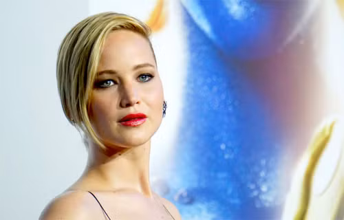 Jennifer Lawrence nằm trong số những sao nữ gặp sự cố phát tán ảnh nude được gọi là Celebgate. 