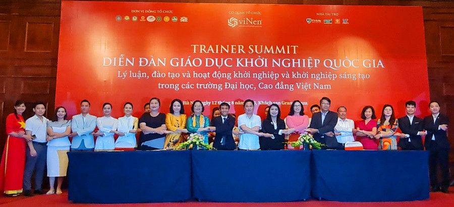 Lễ ký kết thoả thuận hợp tác giữa Hiệp hội Khởi nghiệp Quốc gia và các trường Đại học, Cao đẳng nhằm thúc đẩy phong trào khởi nghiệp.