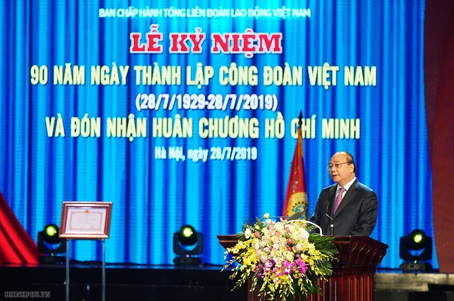 Thủ tướng Nguyễn Xuân Phúc phát biểu tại buổi lễ. - Ảnh: VGP/Quang Hiếu