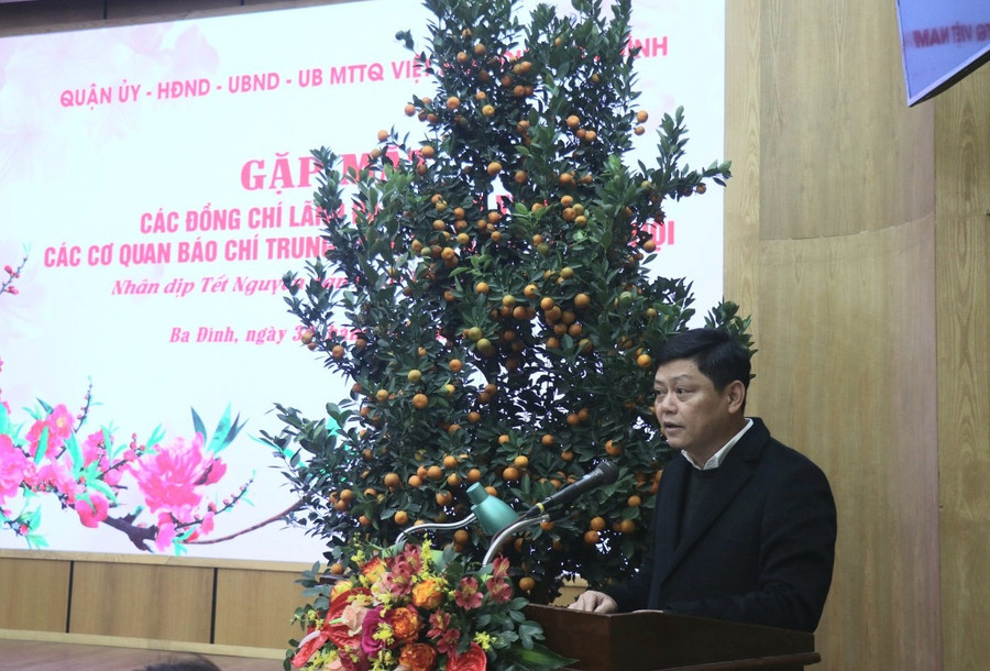 Chủ tịch UBND quận Ba Đình - Tạ Nam Chiến phát biểu tại buổi gặp mặt. Chủ tịch UBND quận Ba Đình - Tạ Nam Chiến phát biểu tại buổi gặp mặt.