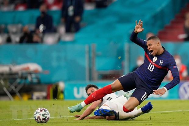 Thi dau be tac, tuyen Duc bai tran truoc Phap o bang 