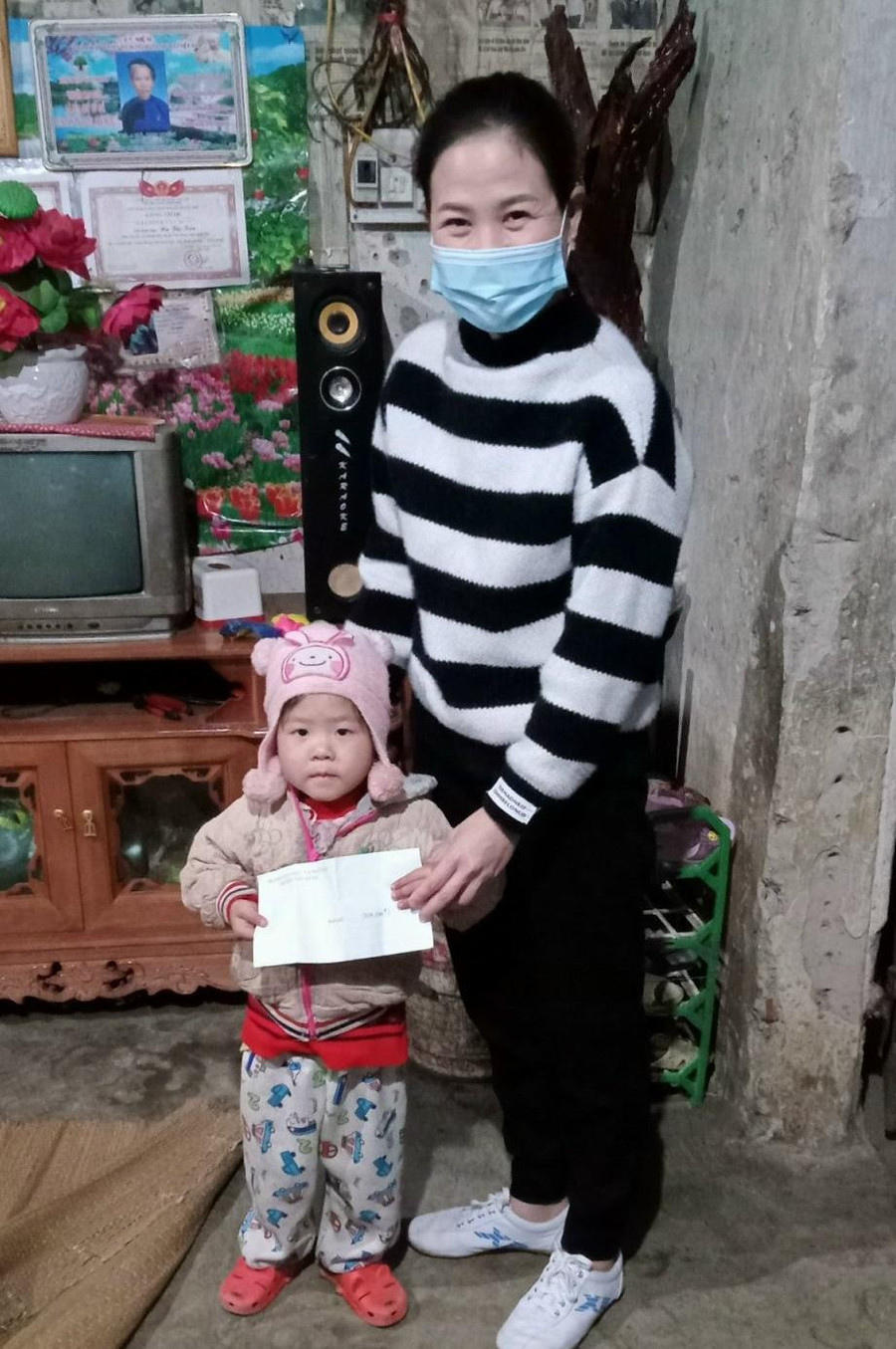 Trường Mầm non Khánh Khê hỗ trợ cho học sinh nghèo. Ảnh NT. Trường Mầm non Khánh Khê hỗ trợ cho học sinh nghèo. Ảnh NT.