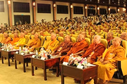 |Hòa thượng Thích Thanh Nhiễu: Cần giải quyết xung đột bằng biện pháp hoà bình.