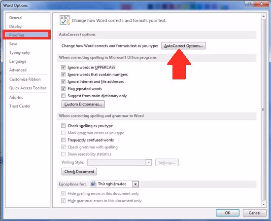 Bỏ tự động viết hoa Microsoft Word: Trong hộp thoại Word Options, hãy vào mục Proofing và bấm nút AutoCorrect Options (mũi tên đỏ). A2-Microsoft-Word-Tu-dong-viet-hoa-AutoCorrect.jpg