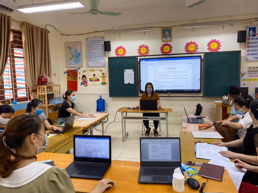 Các cơ sở giáo dục thành phố Bắc Giang tích cực triển khai bồi dưỡng, tập huấn giới thiệu SGK mới.