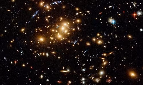 Vũ trụ có thể đang bắt đầu lụi tàn