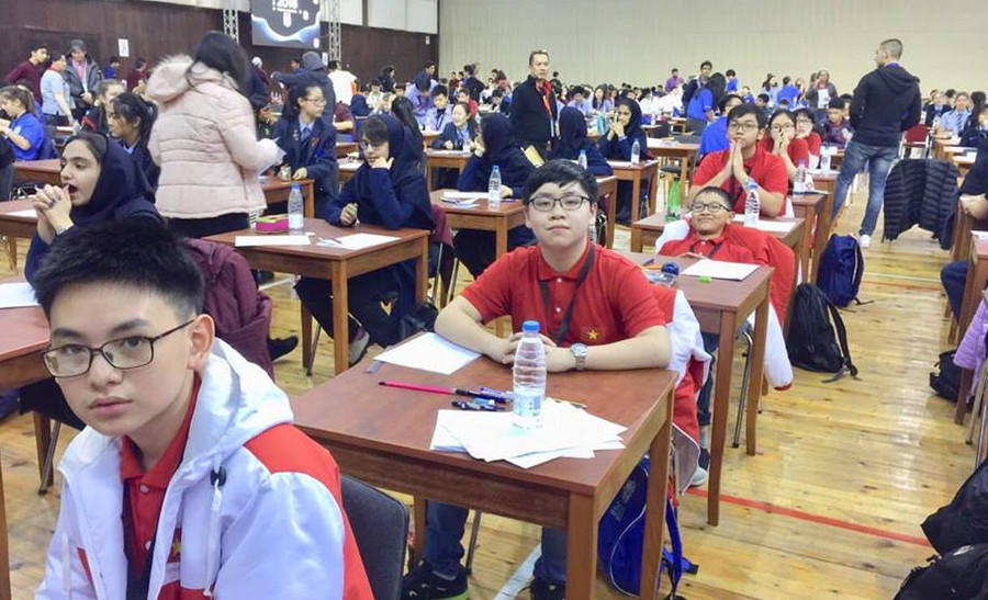 Học sinh làm bài thi tại WMTC 2018 Học sinh làm bài thi tại WMTC 2018