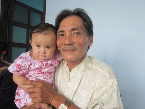 Diễn viên Thương Tín: Vì mình, tôi không nhận giúp đỡ của khán giả ảnh 4 Thuong-Tin-va-con-gai