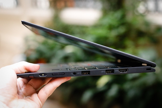 Laptop 14 inch đa năng nhẹ nhất thế giới