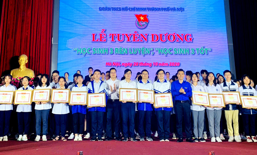 Thành đoàn Hà Nội tuyên dương "Học sinh 3 rèn luyện", "Học sinh 3 tốt" năm học 2020.