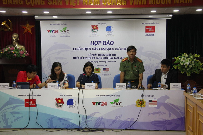 Quang cảnh buổi họp báo