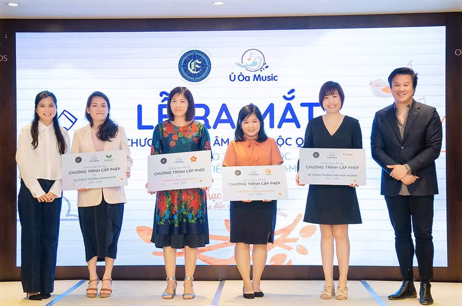 Những trường đầu tiên đã triển khai Ú Òa Music tại TPHCM. Những trường đầu tiên đã triển khai Ú Òa Music tại TPHCM.