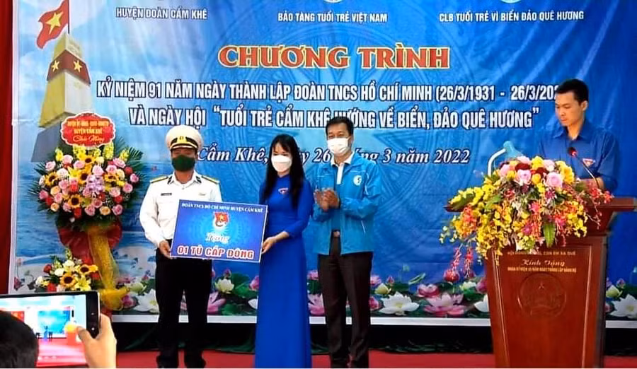 Chương trình là hoạt động ý nghĩa giáo dục đạo đức cho học sinh thêm yêu biển đảo quê hương.