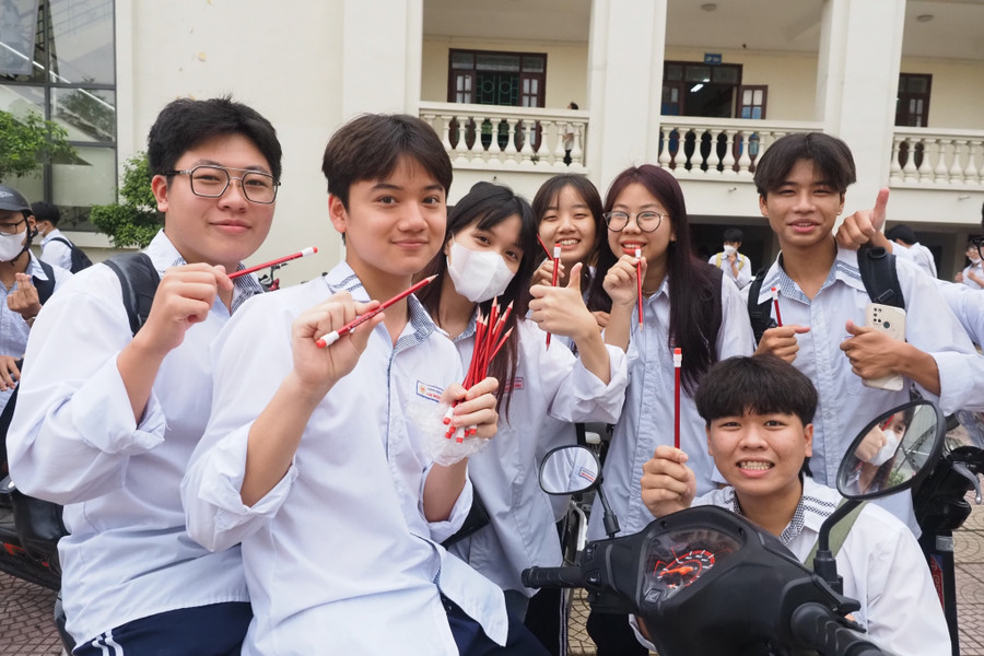 Thí sinh Bắc Ninh tự tin sẵn sàng hoàn thành tốt bài thi đầu tiên - môn Ngữ văn.