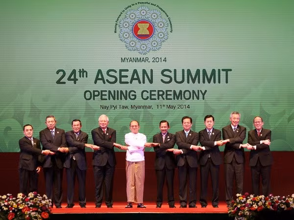 Các Trưởng đoàn chụp ảnh chung