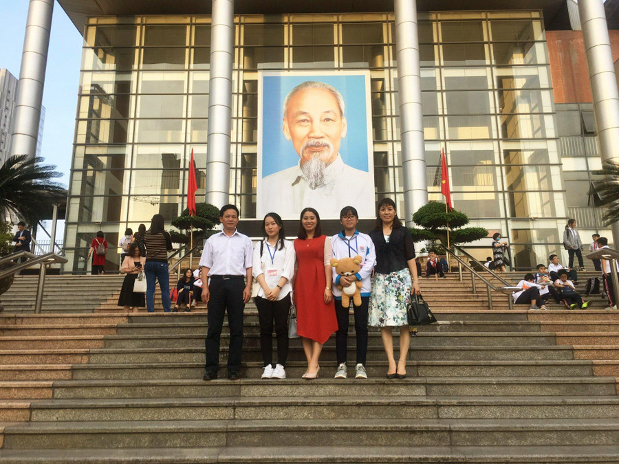 Lương Phan Quỳnh Hoa thời gian ôn thi học sinh giỏi. Lương Phan Quỳnh Hoa thời gian ôn thi học sinh giỏi.