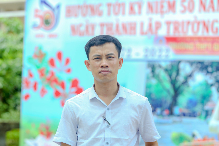 Thầy Lê Hoàng Minh - Phó Hiệu trưởng trường THPT Gia Bình số 1 chia sẻ với Báo GD&TĐ về công tác hướng nghiệp cho học sinh. Thầy Lê Hoàng Minh - Phó Hiệu trưởng trường THPT Gia Bình số 1 chia sẻ với Báo GD&TĐ về công tác hướng nghiệp cho học sinh.