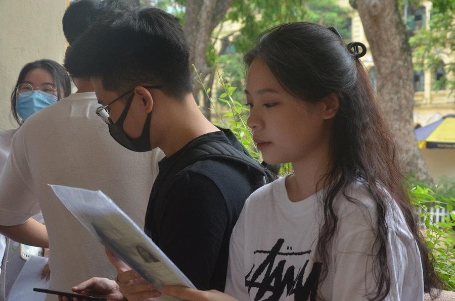 Thí sinh nên căn cứ vào sở thích, số điểm, năng lực của bản thân để sắp xếp và đăng ký nguyện vọng. Ảnh minh họa. Ngô Chuyên. Thí sinh nên căn cứ vào sở thích, số điểm, năng lực của bản thân để sắp xếp và đăng ký nguyện vọng. Ảnh minh họa. Ngô Chuyên.