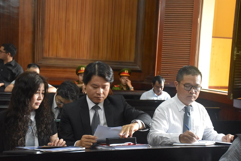 Luật sự bào chữa cho bị cáo Nguyễn Hữu Tín và Đào Anh Kiệt tại phiên tòa