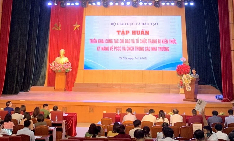 Quang cảnh buổi tập huấn.