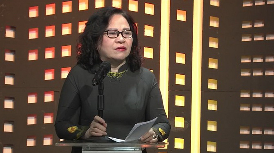 Thứ trưởng Bộ GD&ĐT Ngô Thị Minh phát biểu tại lễ trao giải. Thứ trưởng Bộ GD&ĐT Ngô Thị Minh phát biểu tại lễ trao giải.