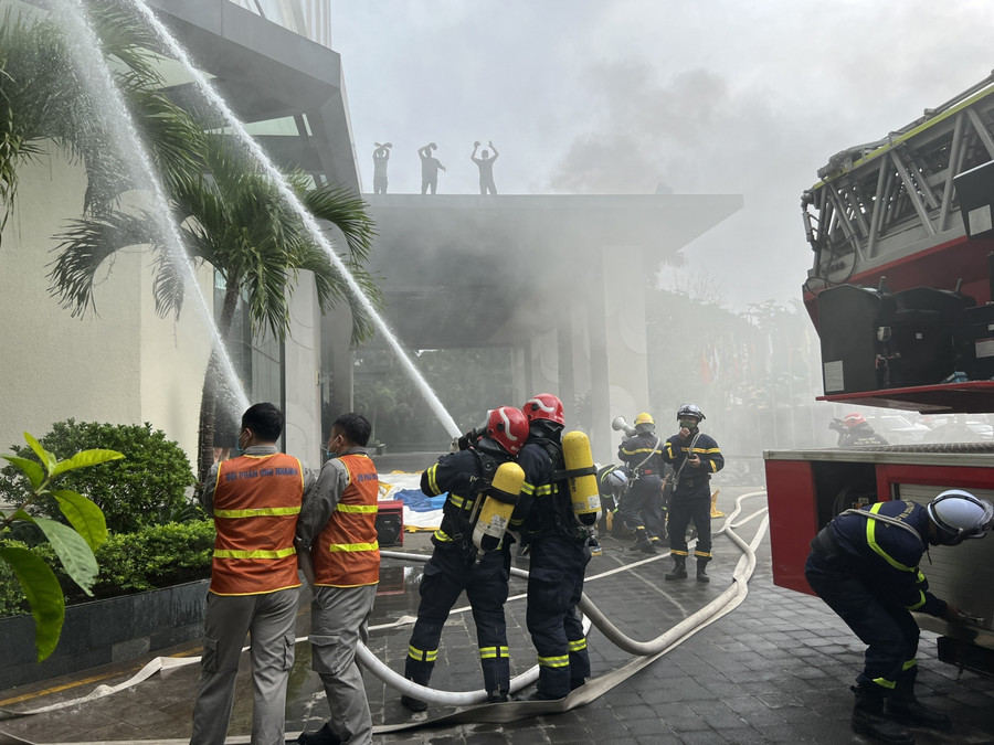 Diễn tập phương án phòng cháy chữa cháy.