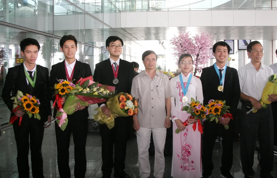 Sân bay Nội Bài lấp lánh huy chương “mùa vàng” Olympic