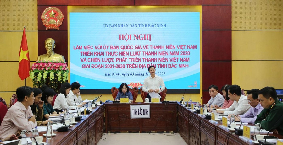Quang cảnh buổi làm việc.