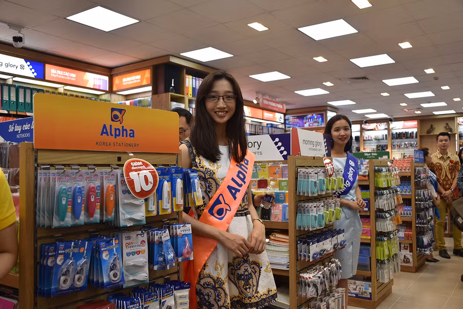 Từ ngày 17 – 27/5/2017, khách hàng sẽ được giảm giá 10% khi mua tất cả các sản phẩm tại FAHASA Tân Định