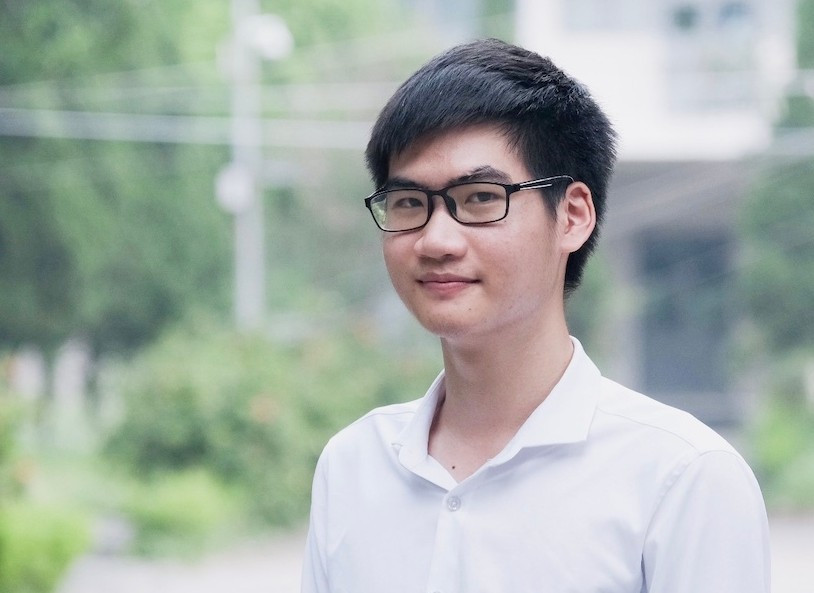 Nguyễn Tuấn Phong là học sinh đầu tiên của tỉnh Bắc Ninh giành huy chương vàng ở một kỳ thi Olympic quốc tế. Nguyễn Tuấn Phong là học sinh đầu tiên của tỉnh Bắc Ninh giành huy chương vàng ở một kỳ thi Olympic quốc tế.