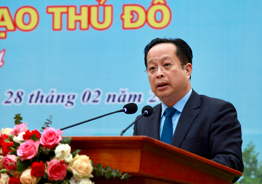 Giám đốc Sở GD&amp;ĐT Hà Nội Trần Thế Cương phát biểu khai mạc phát động Tết trồng cây.