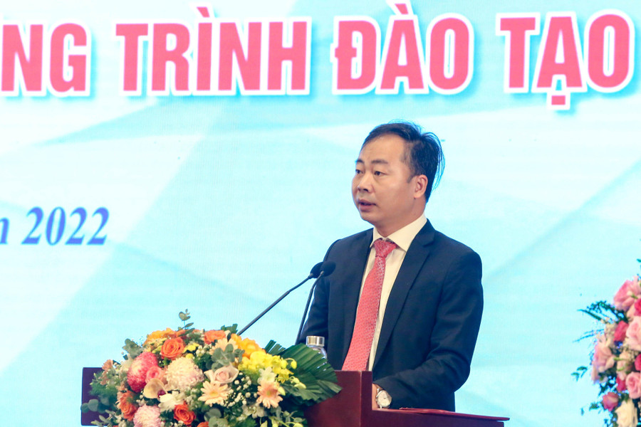 GS.TS Nguyễn Ngọc Hà - Phó Cục trưởng Cục Quản lý chất lượng (Bộ GD&ĐT) phát biểu. GS.TS Nguyễn Ngọc Hà - Phó Cục trưởng Cục Quản lý chất lượng (Bộ GD&ĐT) phát biểu.