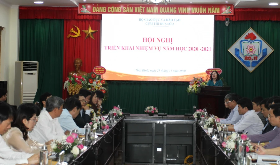 Quang cảnh hội nghị