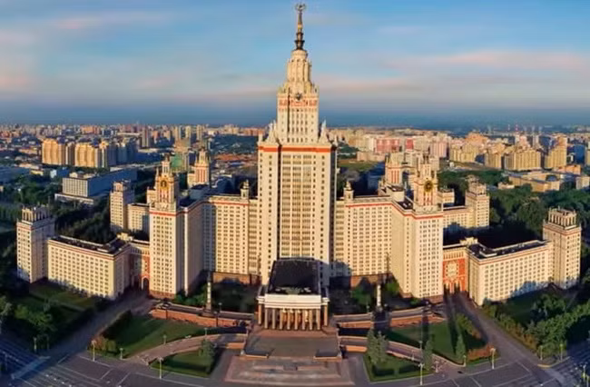 Đại học Tổng hợp quốc gia Lomonosov sẵn sàng tiếp nhận sinh viên Việt 