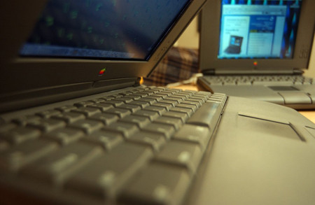 Apple, iPod, iMac, MacBook Apple, iPod, iMac, MacBook