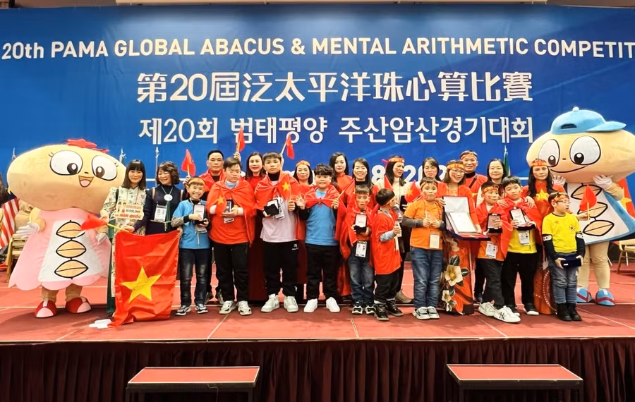 Đoàn Quảng Ninh tham dự tại kỳ thi Soroban quốc tế 2022 diễn ra ở Seoul (Hàn Quốc).