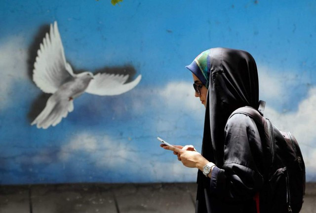 Ứng dụng hẹn hò tại Iran: Tìm thấy là cưới! 