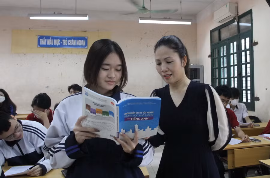 Cô trò Trường THPT Lý Thường Kiệt trong thời gian ôn thi tốt nghiệp THPT 2023.