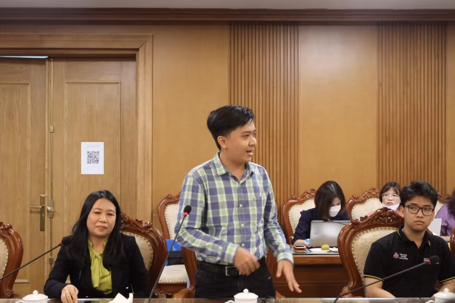 Tác giả chia sẻ về công trình, sáng kiến và đề xuất các ý kiến.