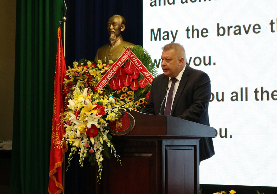 Ngài Popov Aleksey Vladimirovich - Tổng lãnh sự Liên Bang Nga tại TPHCM – phát biểu tại buổi lễ