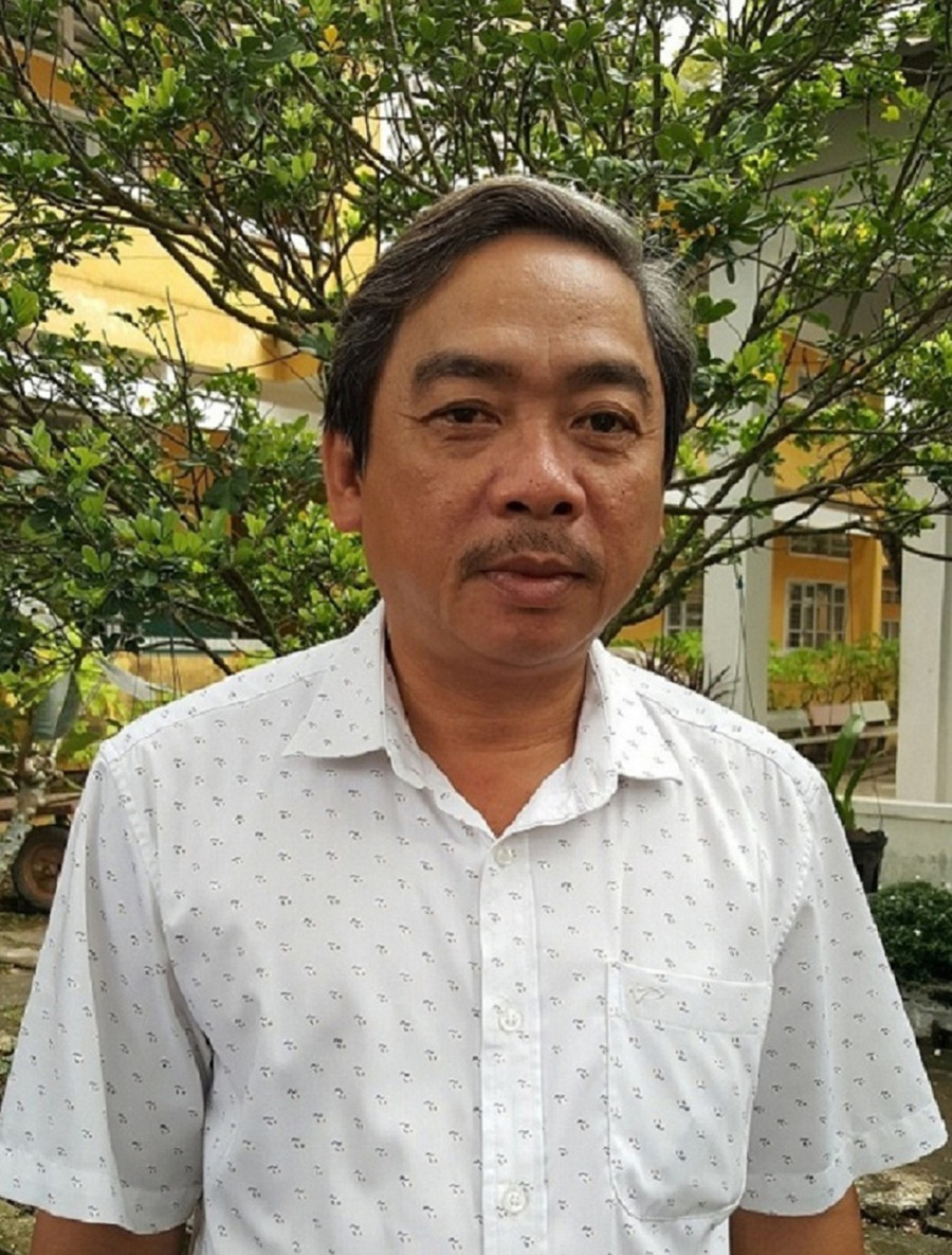 Thầy Huỳnh Văn Tiến Lộc, Hiệu trưởng Trường THPT Châu Thành 2 (Đồng Tháp) Thầy Huỳnh Văn Tiến Lộc, Hiệu trưởng Trường THPT Châu Thành 2 (Đồng Tháp)