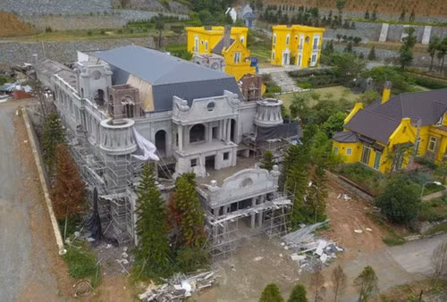 Khu vực rừng phòng hộ - đặc dụng Sóc Sơn bị "băm nát" để xây dựng các dinh thự, biệt thự