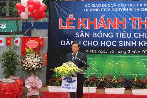 Phó Giám đốc Sở GD&ĐT Hà Nội - Phạm Xuân Tiến phát biểu. Phó Giám đốc Sở GD&ĐT Hà Nội - Phạm Xuân Tiến phát biểu.