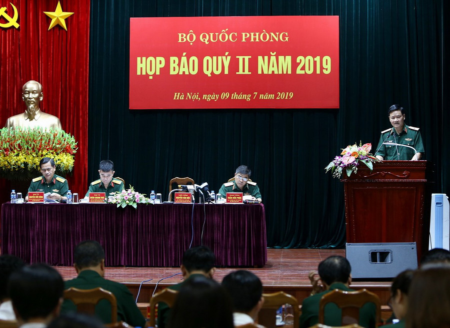 Quang cảnh buổi họp báo Quang cảnh buổi họp báo