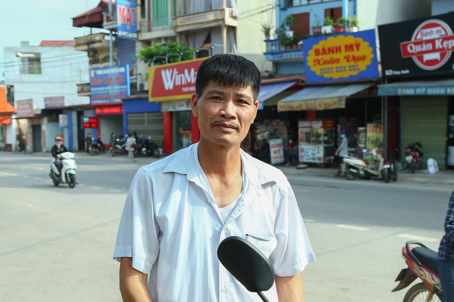 Ông Nguyễn Văn Hùng, trú xã Hương Sơn (huyện Lạng Giang) chia sẻ với Báo GD&TĐ. Ông Nguyễn Văn Hùng, trú xã Hương Sơn (huyện Lạng Giang) chia sẻ với Báo GD&TĐ.