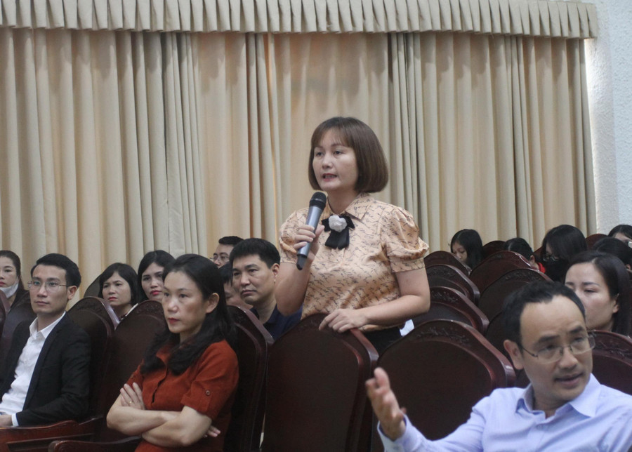 Đại diện Sở GD&ĐT Bắc Giang phát biểu ý kiến tại hội thảo. Đại diện Sở GD&ĐT Bắc Giang phát biểu ý kiến tại hội thảo.